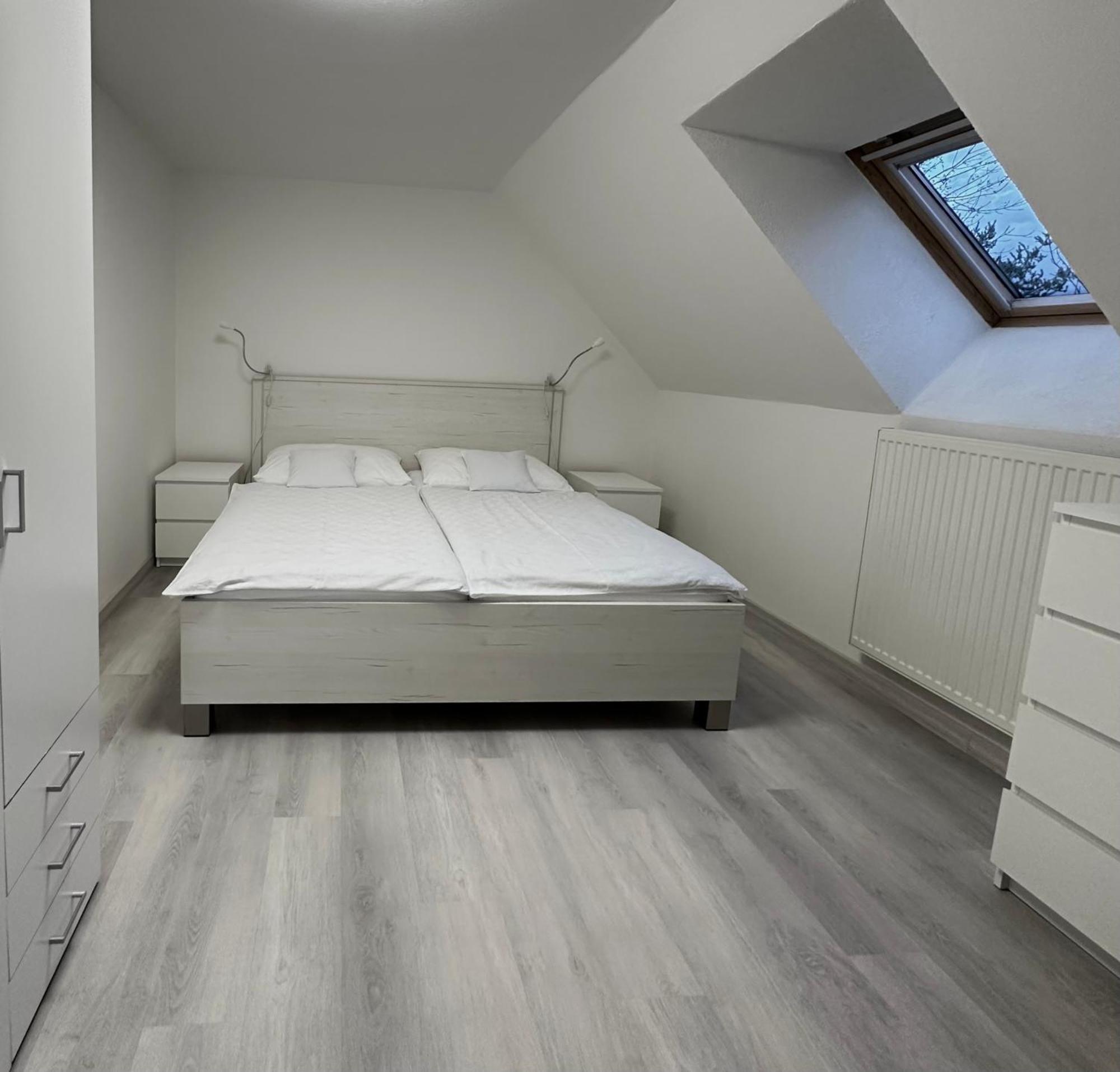Apartment Nela Pavčina Lehota Esterno foto